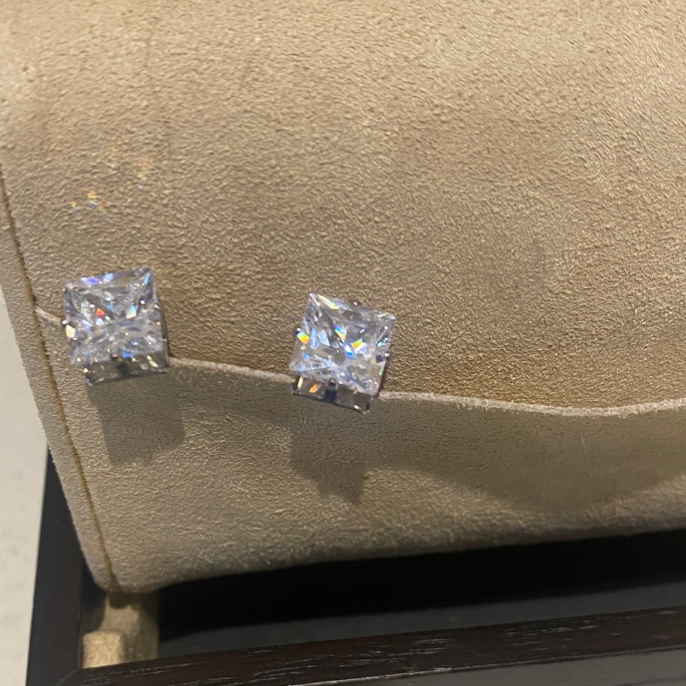 Elegant Silver Square Spakling CZ Stud Earrings